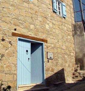 Dolphin Guest House and Studios