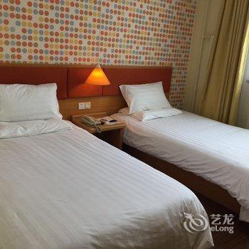 Home Inn Shenyang Dabeiguan Street