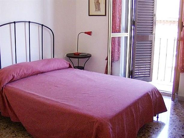 Angelini Bedrooms B&B Rome