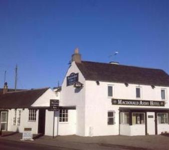MacDonald Arms Hotel