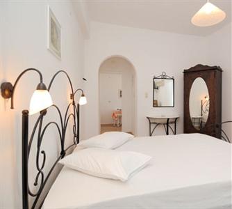 Tzane Apartments