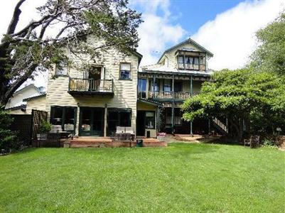 Leura House