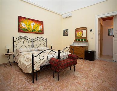 Piazzetta San Giovanni B&B