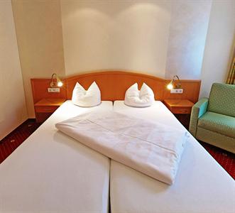 Hotel Garni Erber Ismaning