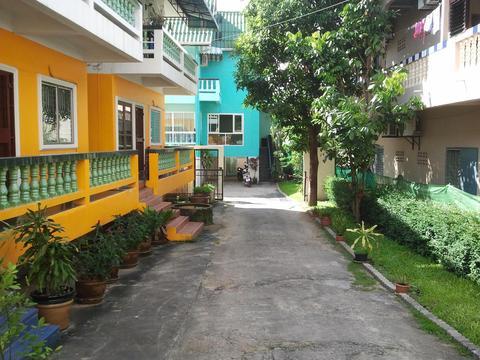 Bella Tropicana Hotel & Guesthouse