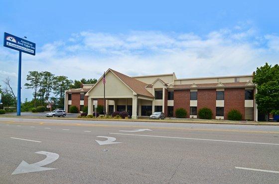 Eagle's Nest Hotel & Conference Center