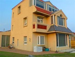 Bay of Chen-Hai Penghu Homestay