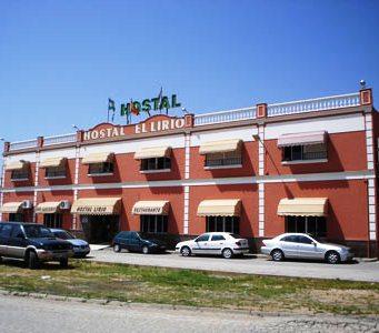 Hostal Restaurante El Lirio