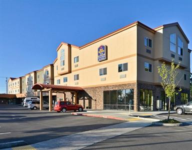 BEST WESTERN PLUS Battle Ground Inn & Suites