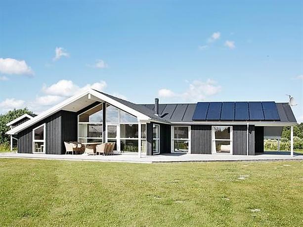 Four-Bedroom Holiday home in Jerup 5