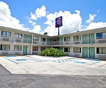 Motel 6 McAllen