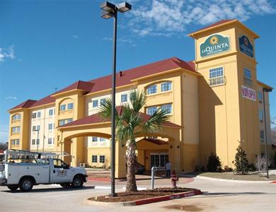 La Quinta Inn & Suites Fort Worth-N Richland Hills