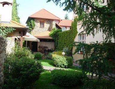 Puk Apartmanovy Dum Hotel Beroun