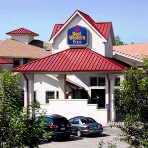 Best Western Plus Crossroads Inn & Conference Center