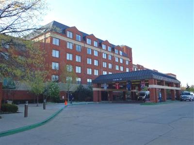 Sheraton Suites Akron/Cuyahoga Falls