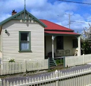 Mcintosh Cottages Strahan