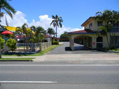 Tropic Coast Motel