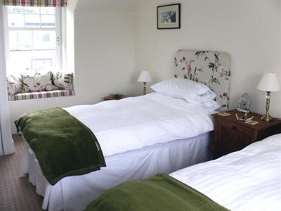 Hollyburn House Bed and Breakfast