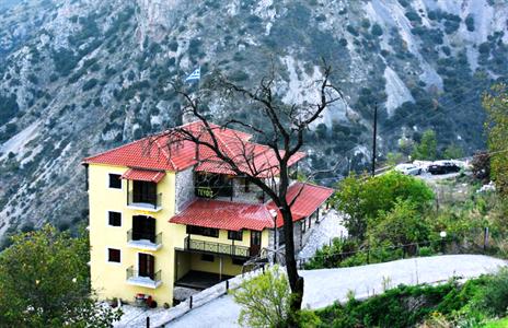 Tefthis Hotel