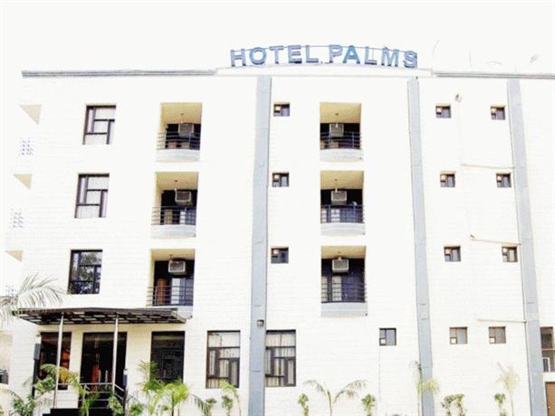 Hotel Palms