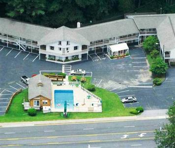 Castlewood Inn - Maggie Valley