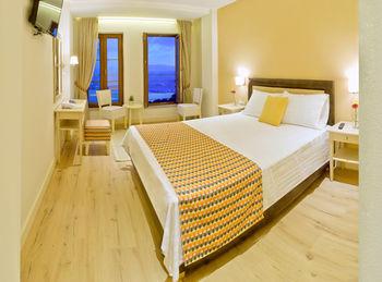 Arktos Mountain Hotel