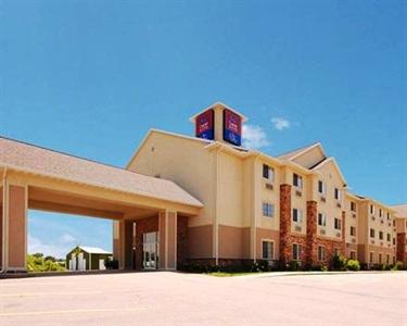 Comfort Suites at Royal Ridges