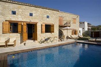 Evkarpos Country House