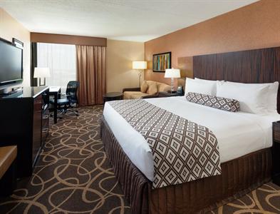 Crowne Plaza Newark Airport