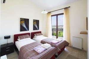 4 Br Villa Pyla - Aphrodite Hills