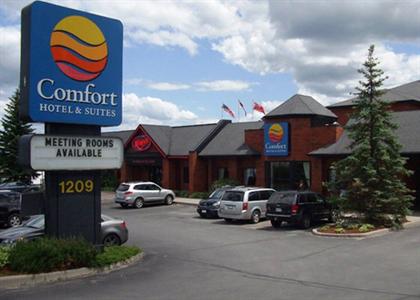 Comfort Hotel & Suites Peterborough Canada