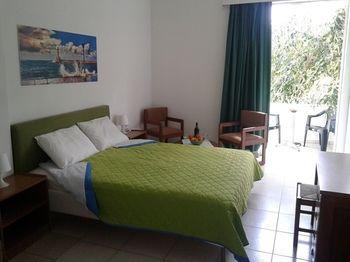 Rea Hotel Stavros