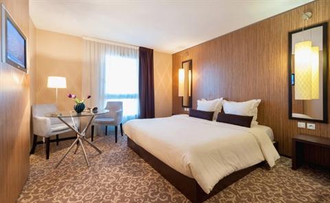 Hotel Teneo Suites Apparthotel Bordeaux Begles