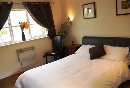 The Carrington Arms Hotels Moulsoe