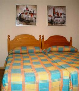 Apartamentos Turisticos Reyes Catolicos