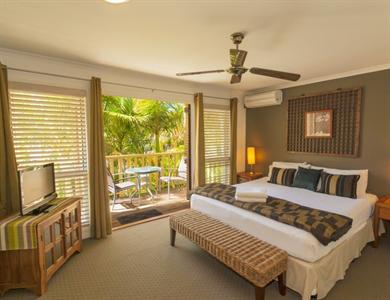 Noosa Outrigger Beach Resort