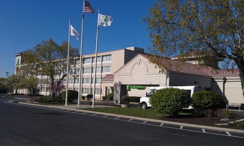 Clarion Hotel and Conference Center - Joliet