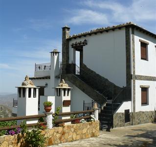 Alojamientos Rurales Los Macabes