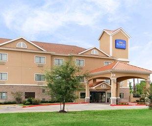 Baymont Inn & Suites Baytown