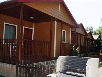 Camping Orgiva Bungalow