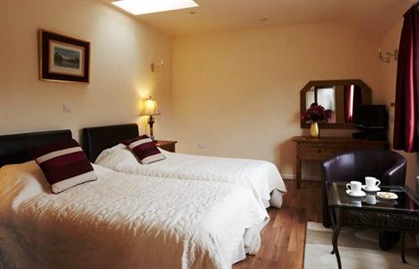 Milton's Country Lodge
