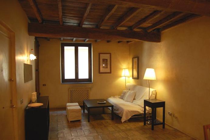 Elegant Campo Dei Fiori Apartment