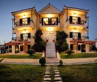 Aristi Studios Apartments