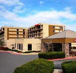 Ramada Hotel & Suites Englewood/Denver South