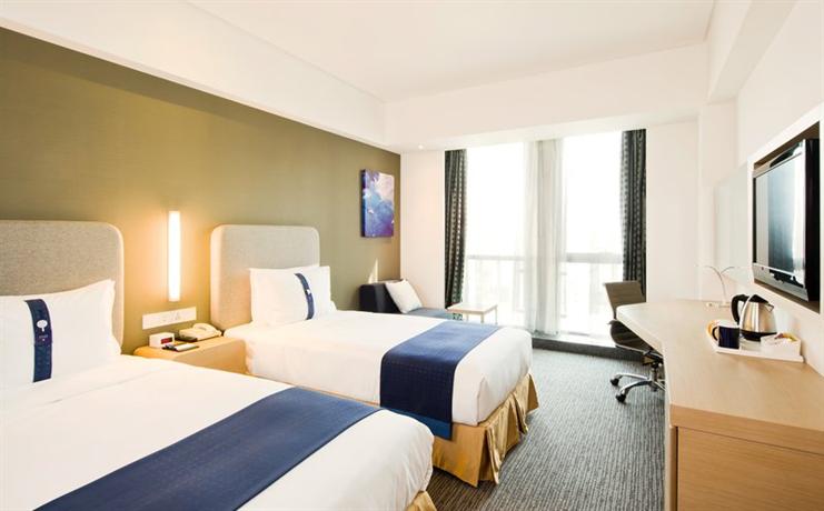 Holiday Inn Express Shanghai Jinsha