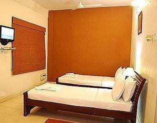 Nakshatra Serviced Appartment Cenatoph Road