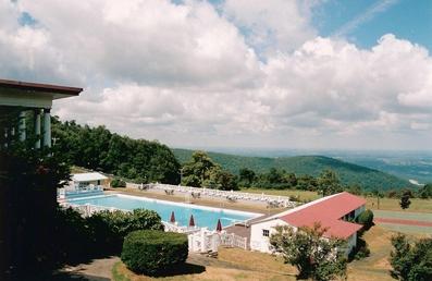 Historic Summit Inn