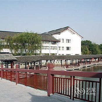 Yang Cheng Lake Hotel