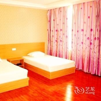 Xinqingnian Express Hotel