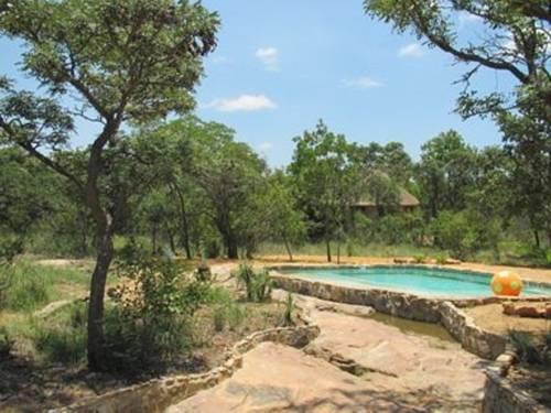 Ama Amanzi Bush Lodge